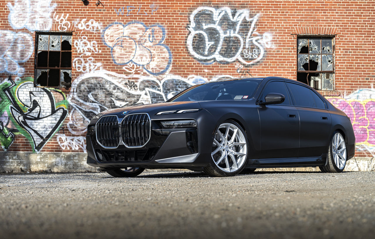 2024 BMW i7 - Niche PRODIGY 5 - Silver | Niche Road Wheels